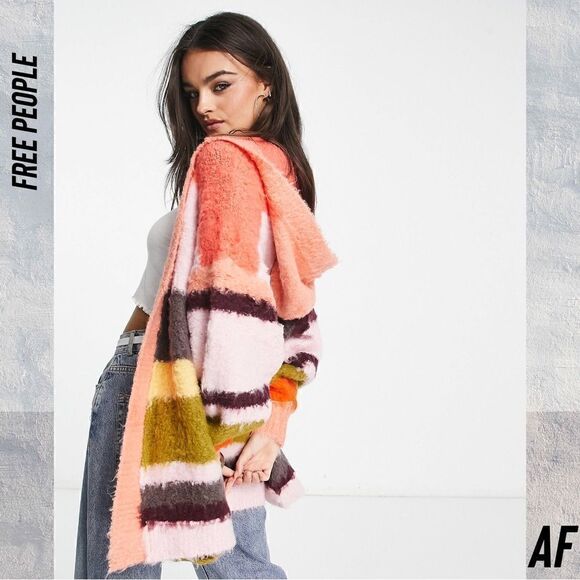 FREE PEOPLE DREAM TEAM CARDI IN DESERT CORAL NWT LARGE SUPER SOFT - Picture 10 of 14